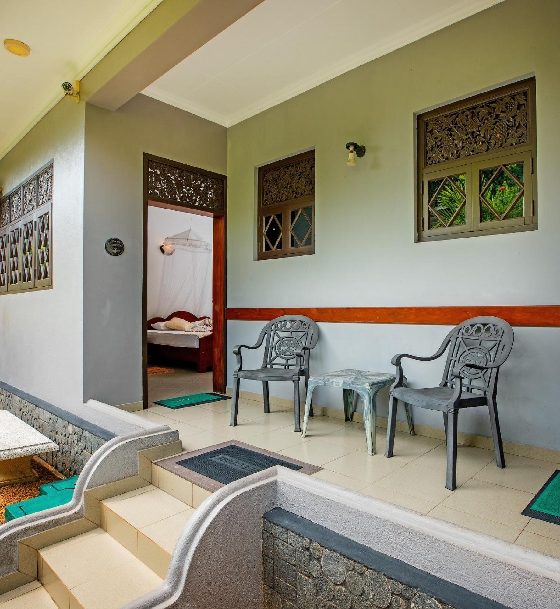 Sagarika Beach Hotel Moragalla Exterior foto