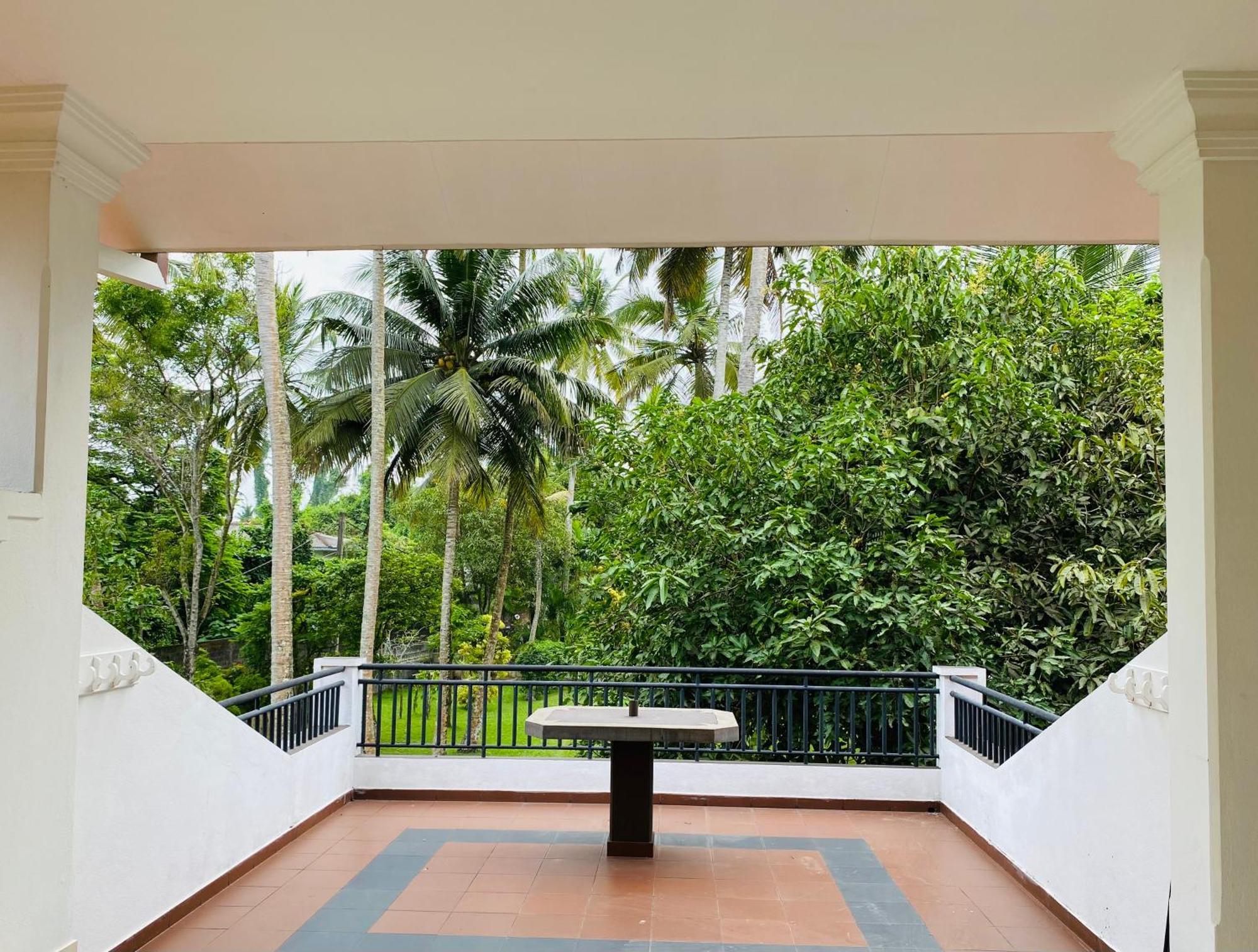 Sagarika Beach Hotel Moragalla Exterior foto